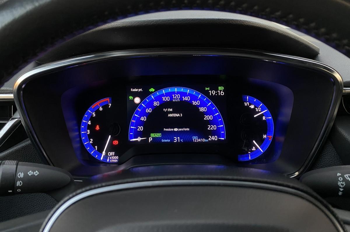 toyota-corolla-2021-hibrido-a-gasolina-1798cc