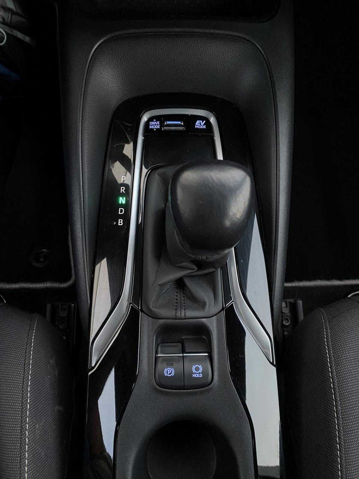 toyota-corolla-2021-hibrido-a-gasolina-1798cc