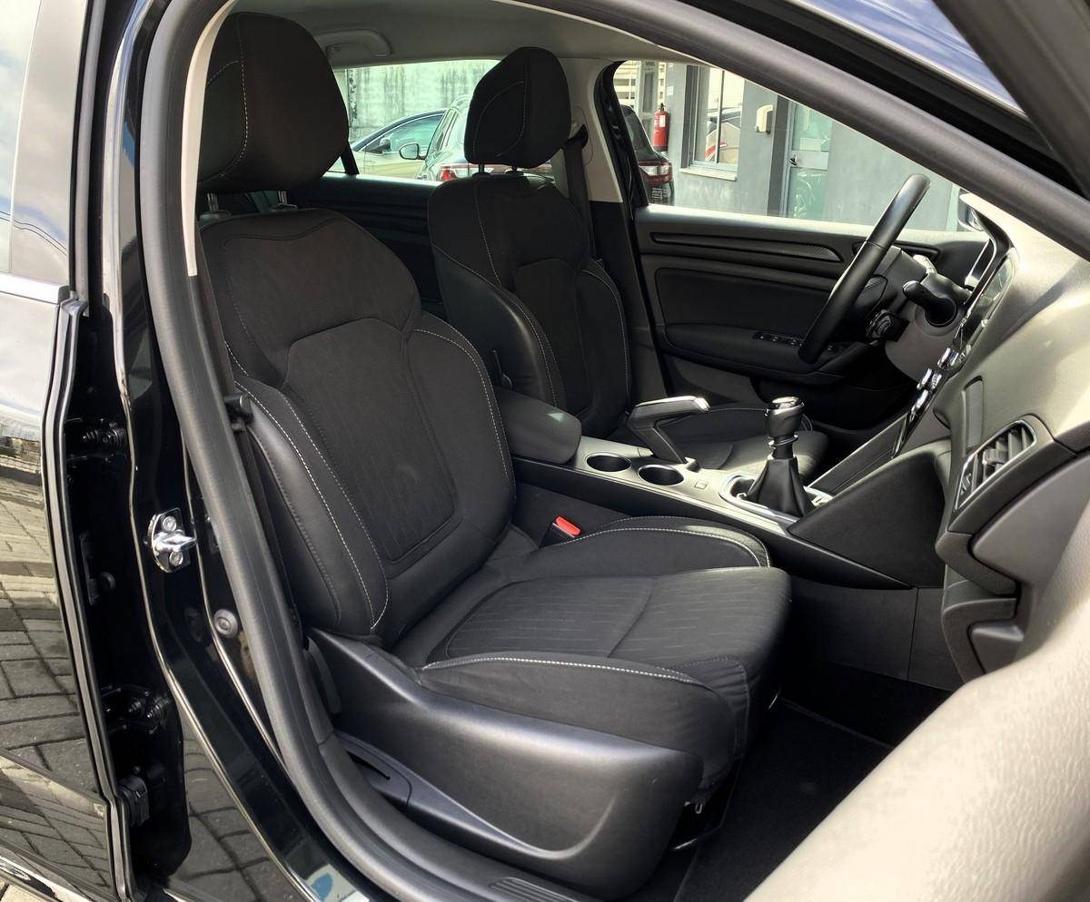 renault-megane-sport-tourer-2019-diesel-1461cc