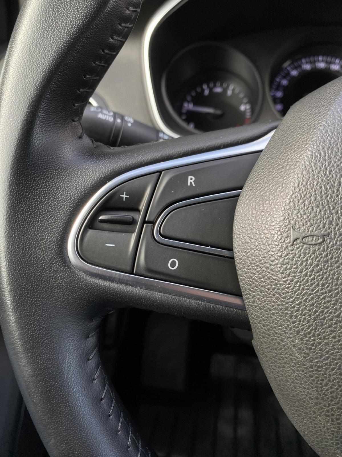 renault-megane-sport-tourer-2019-diesel-1461cc