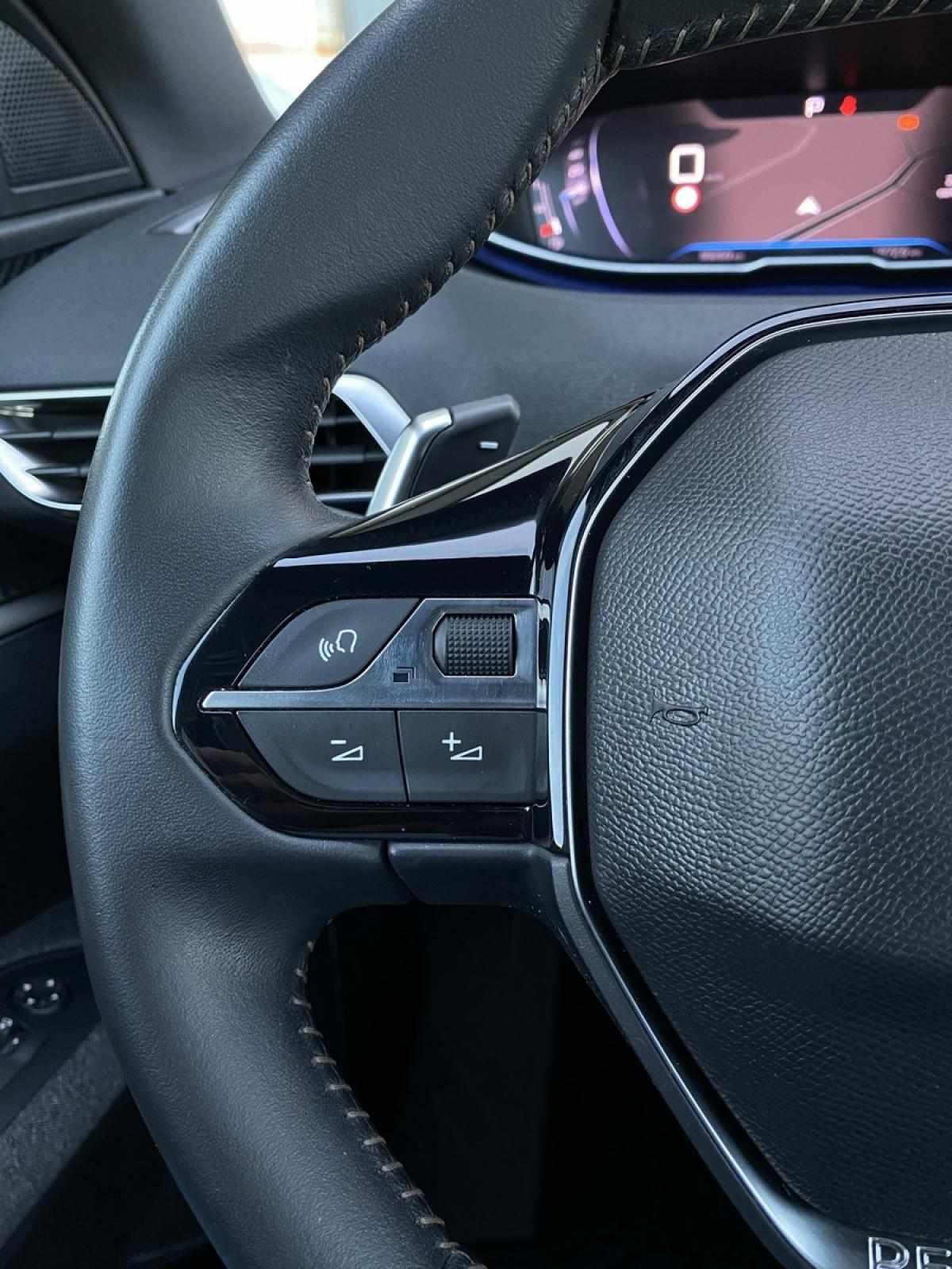 peugeot-5008-2023-diesel-1499cc