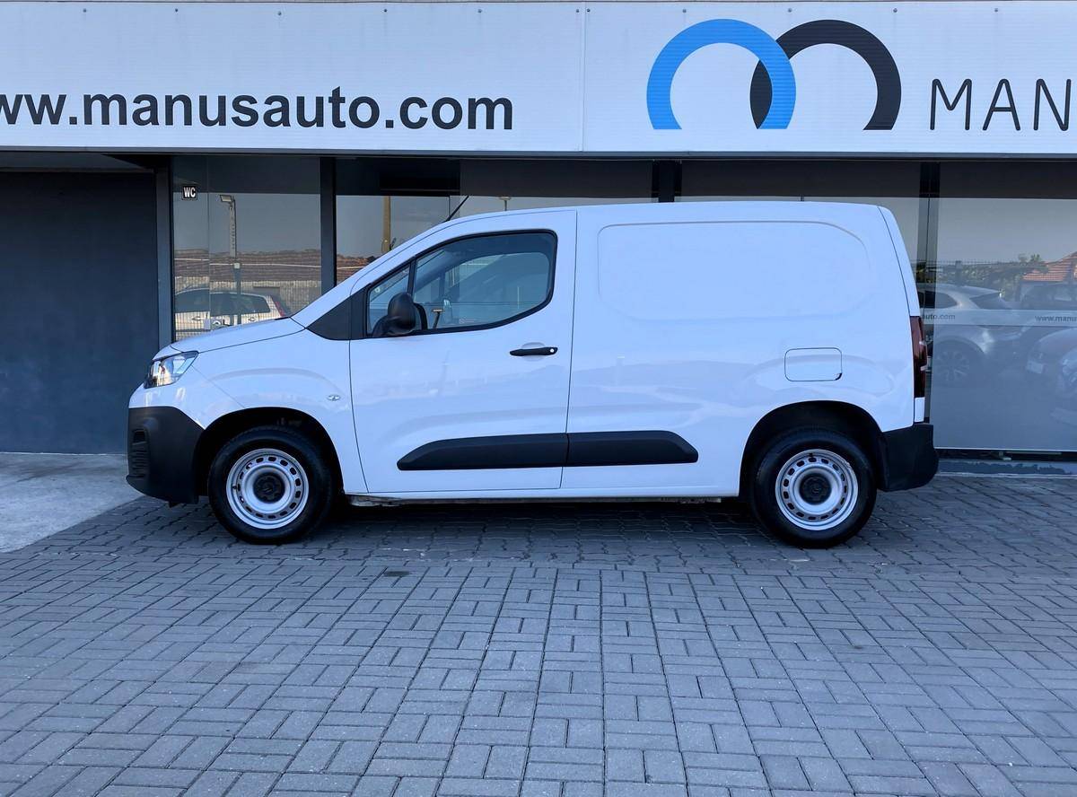 citroen-berlingo-2023-diesel-1499cc