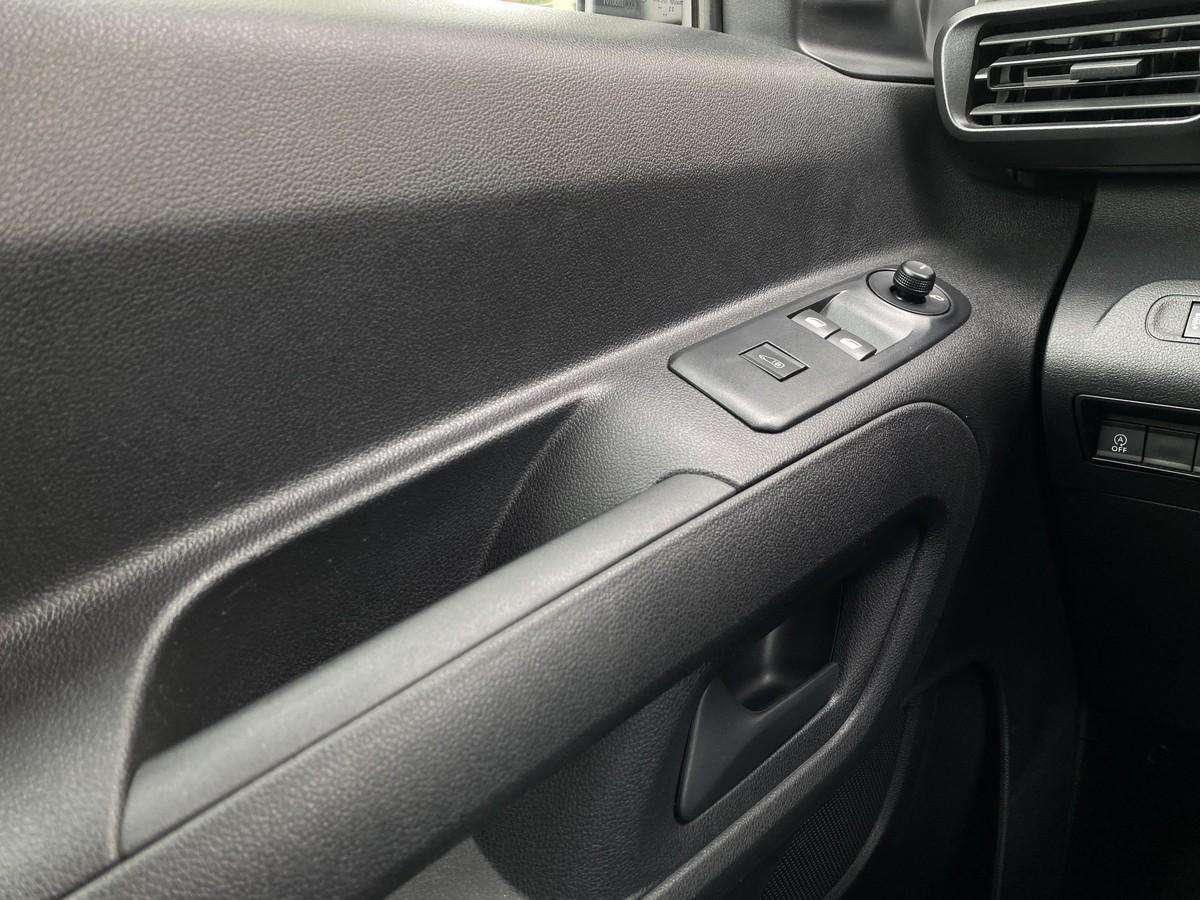 citroen-berlingo-2023-diesel-1499cc