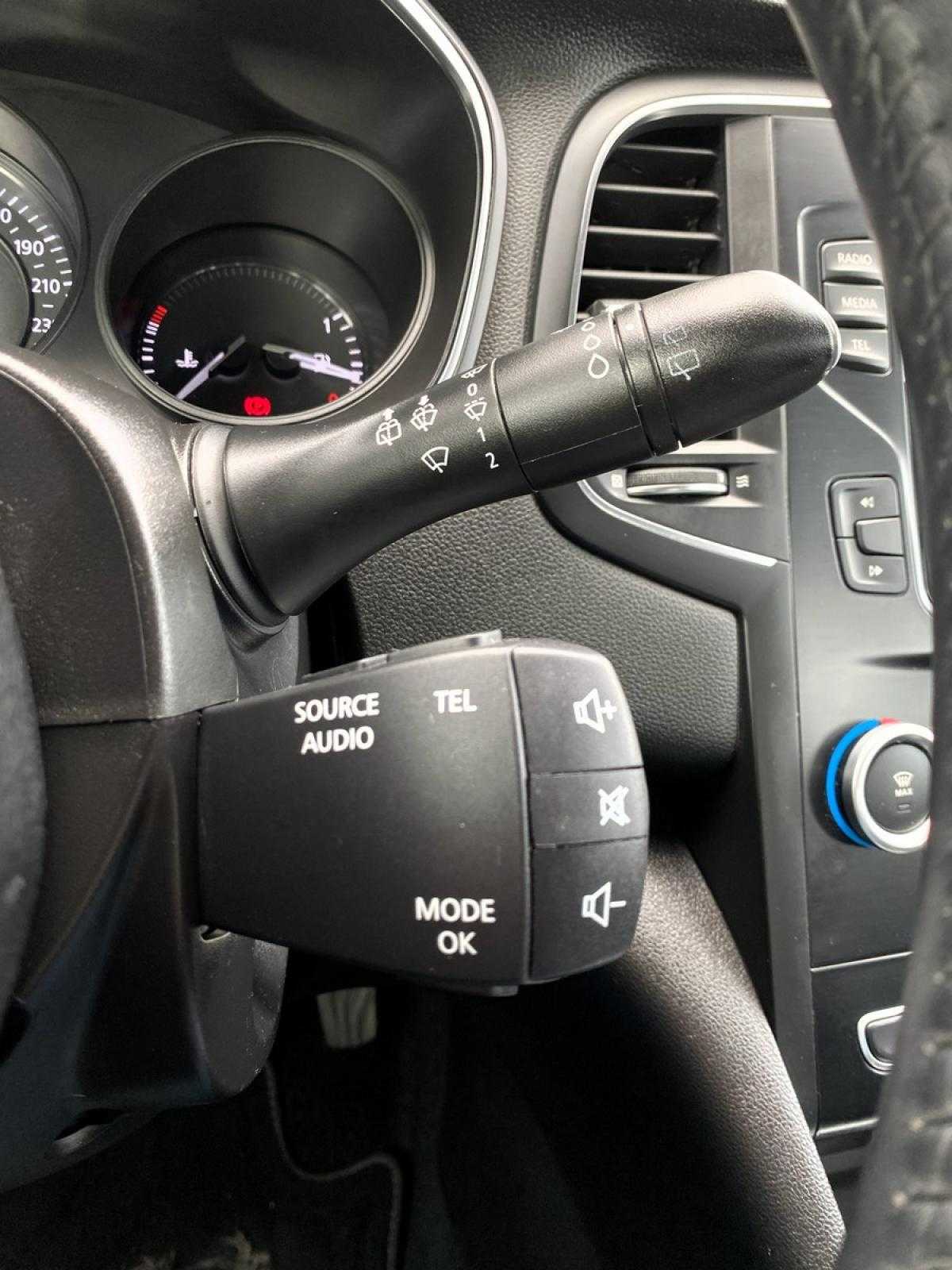 renault-megane-sport-tourer-2020-diesel-1461cc