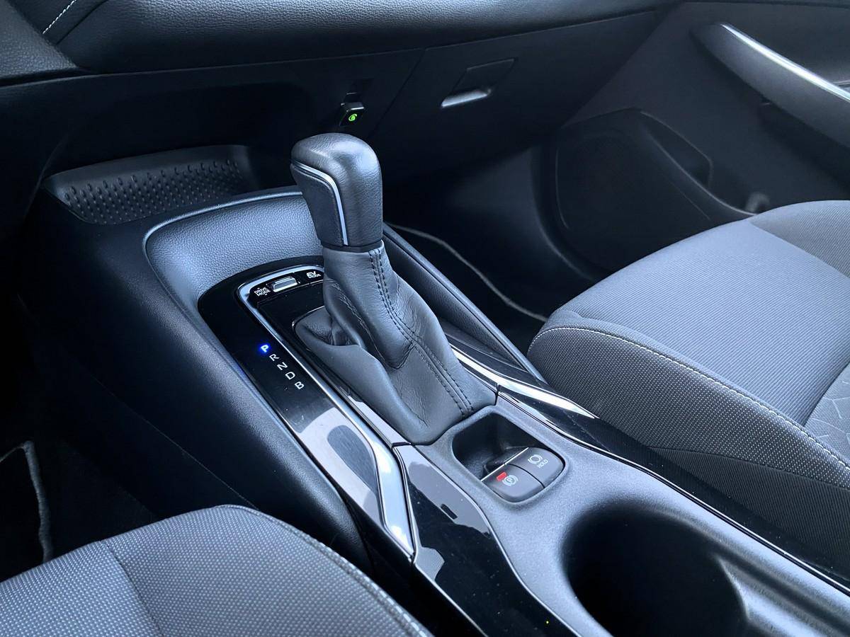 toyota-corolla-2021-hibrido-a-gasolina-1798cc