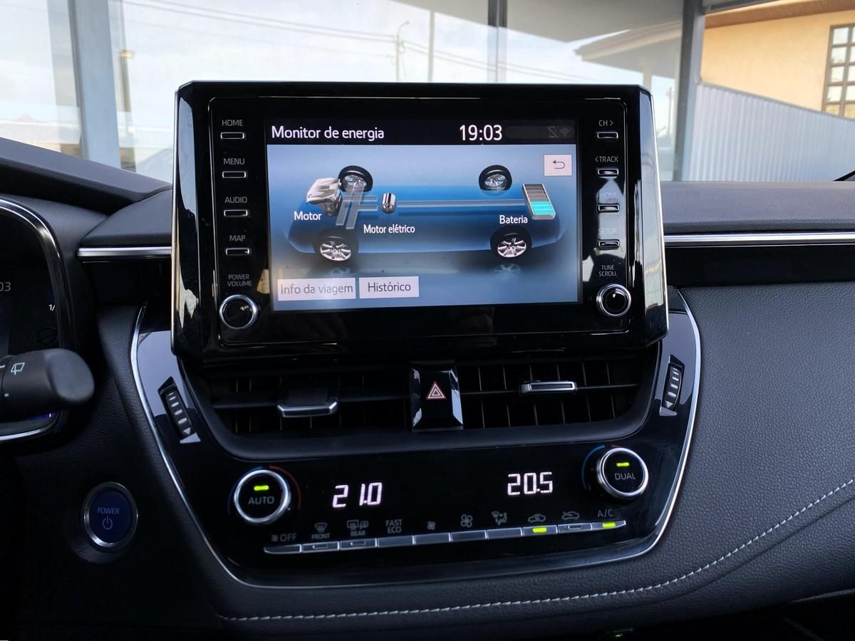 toyota-corolla-2021-hibrido-a-gasolina-1798cc