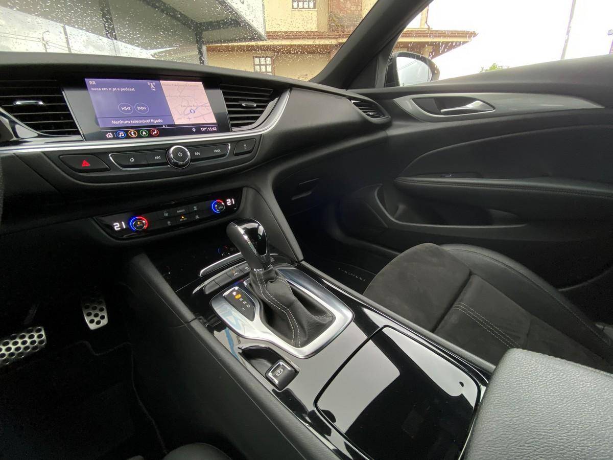 opel-insignia-sports-tourer-2020-diesel-1496cc