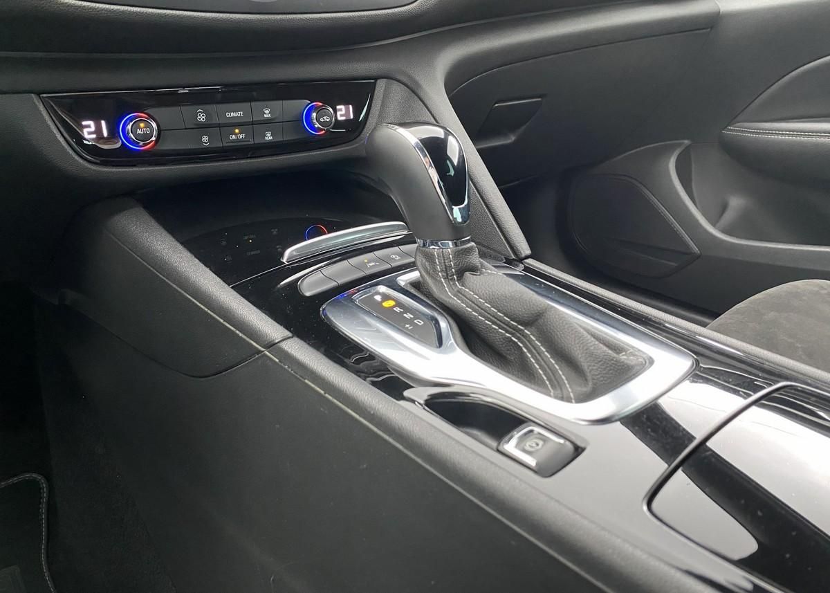 opel-insignia-sports-tourer-2020-diesel-1496cc
