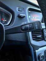 volvo-v40-cross-country-2015-diesel-1560cc