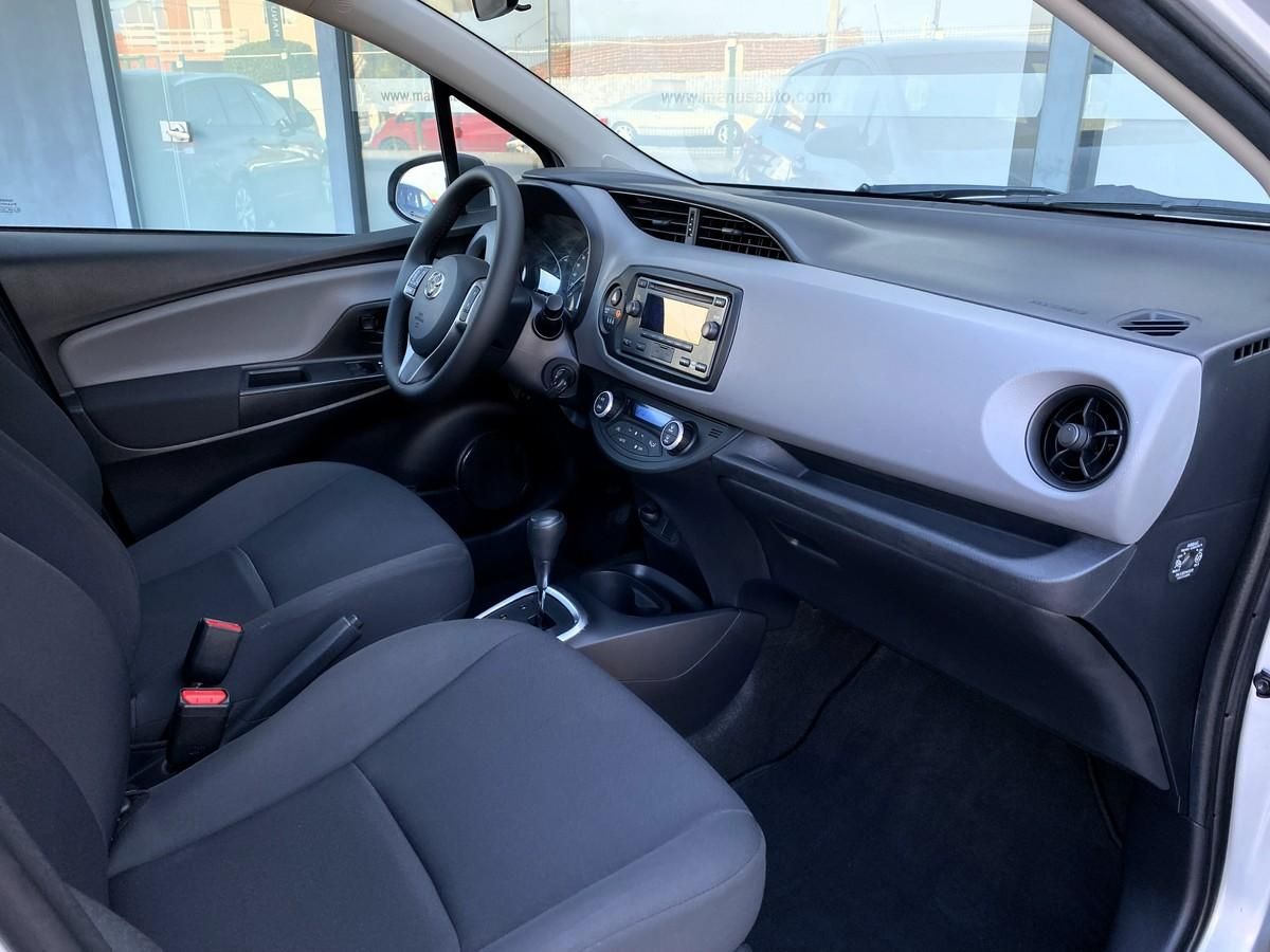 toyota-yaris-2020-hibrido-a-gasolina-1497cc