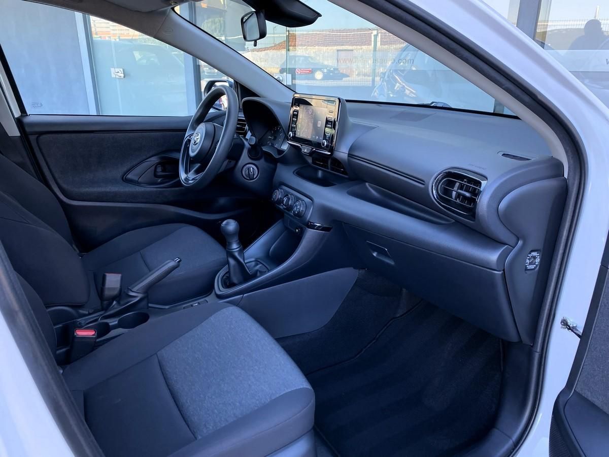 toyota-yaris-2022-gasolina-998cc