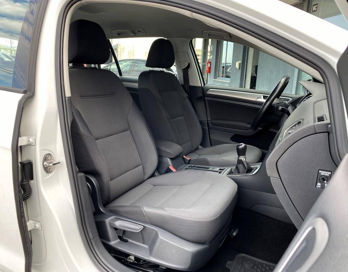 volkswagen-golf-variant-2015-diesel-1598cc