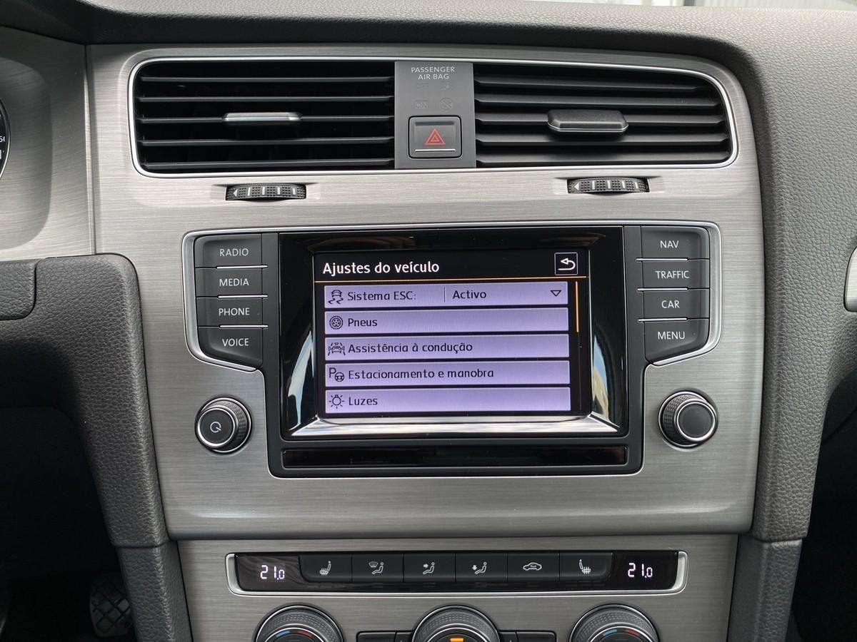 volkswagen-golf-variant-2015-diesel-1598cc