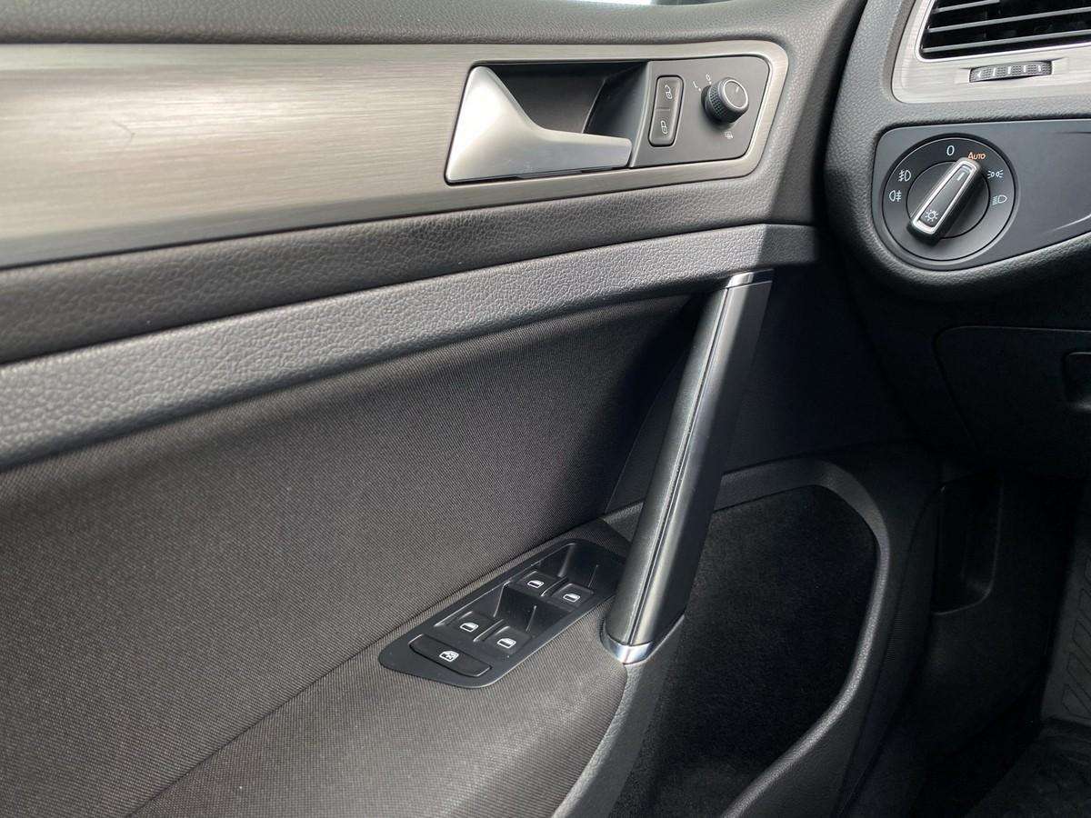 volkswagen-golf-variant-2015-diesel-1598cc