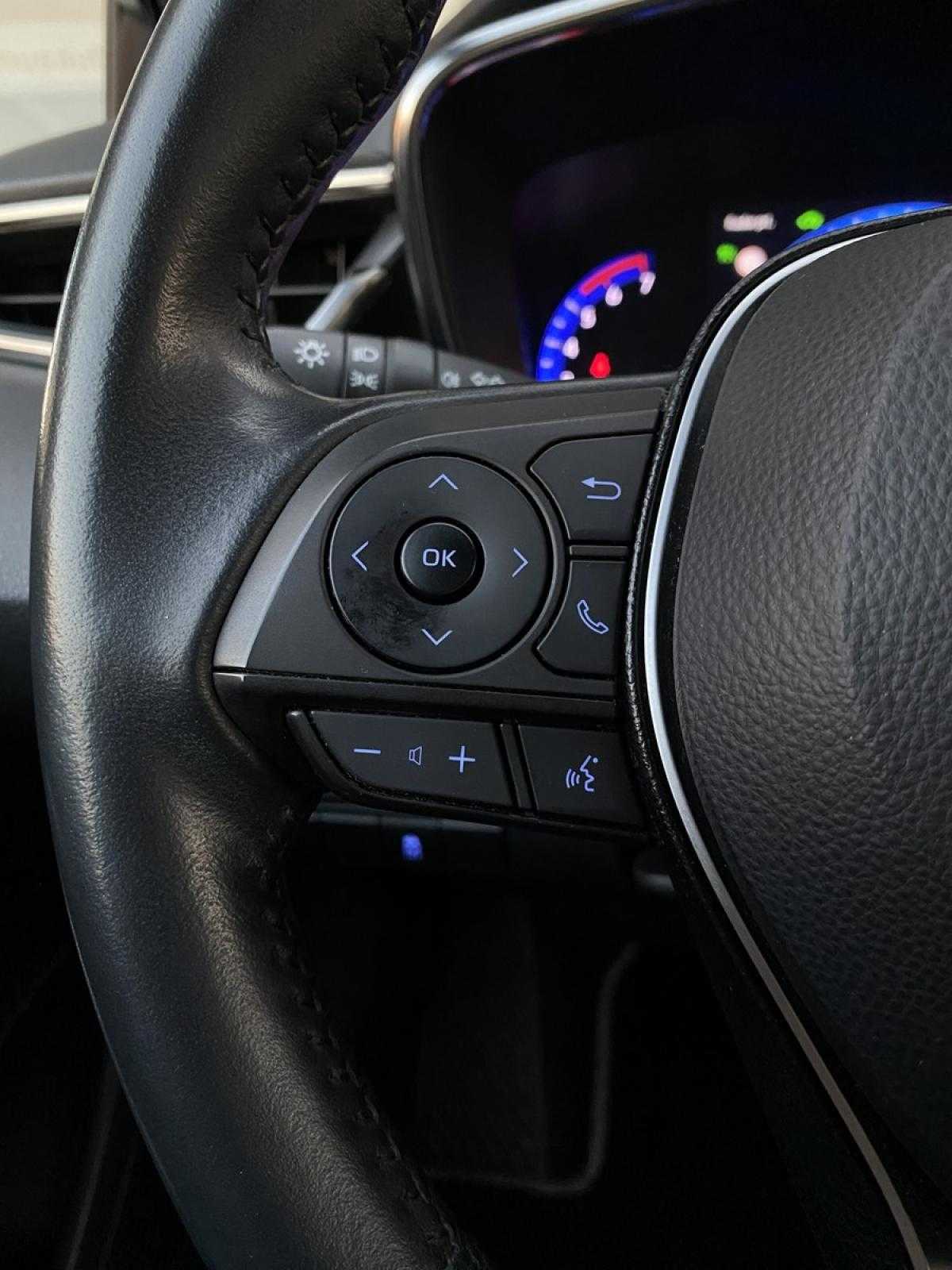 toyota-corolla-2021-hibrido-a-gasolina-1798cc
