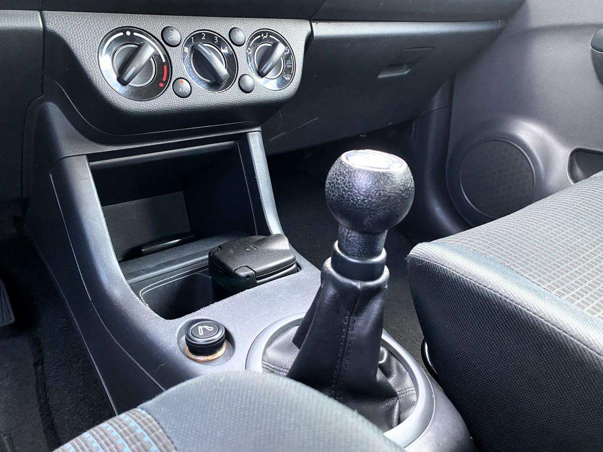 suzuki-swift-2005-gasolina-1328cc