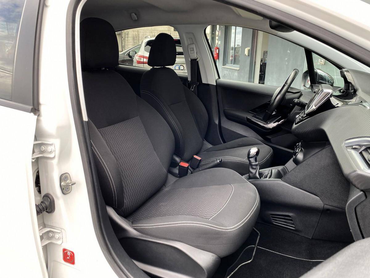 peugeot-208-2017-diesel-1560cc