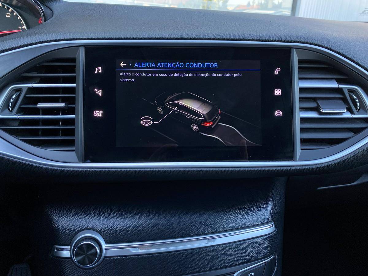 peugeot-308-sw-2021-diesel-1499cc