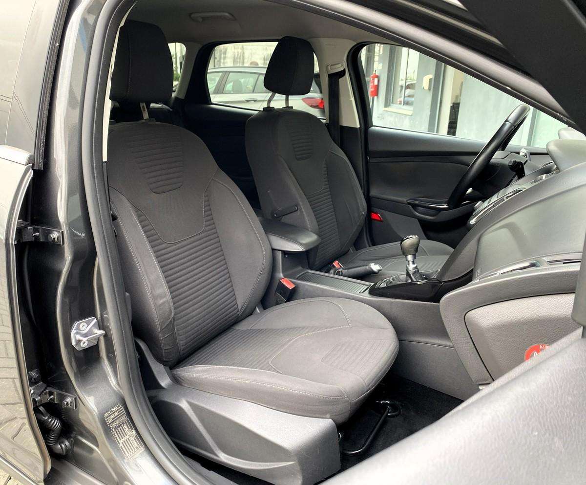 ford-focus-sw-2016-gasolina-998cc