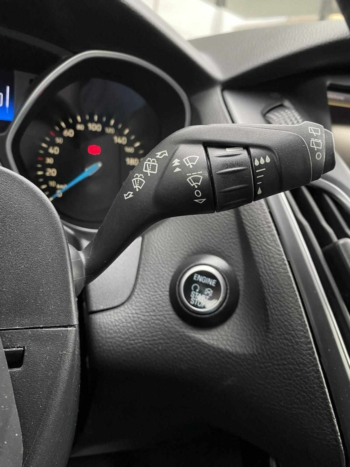 ford-focus-sw-2016-gasolina-998cc