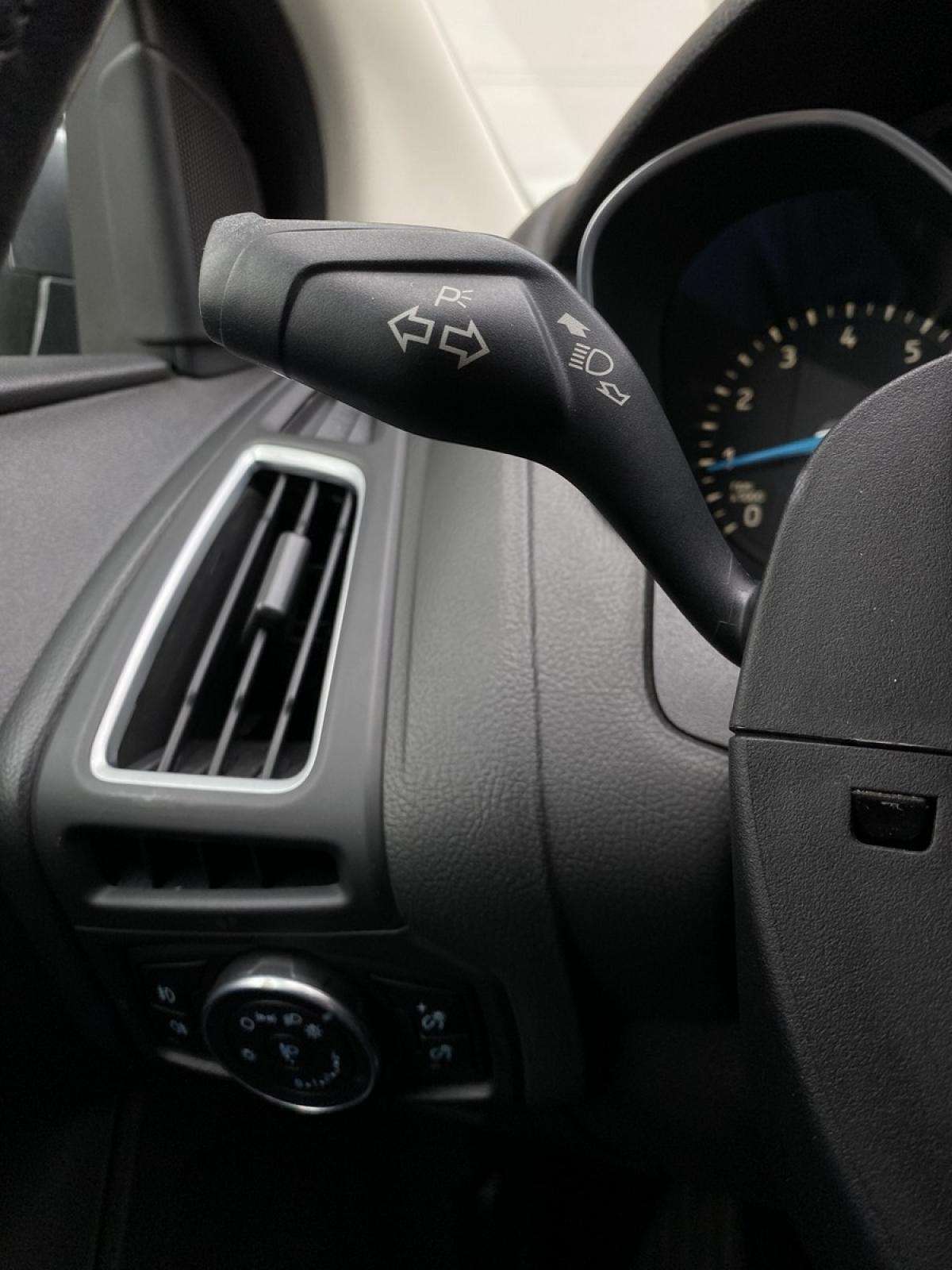 ford-focus-sw-2016-gasolina-998cc