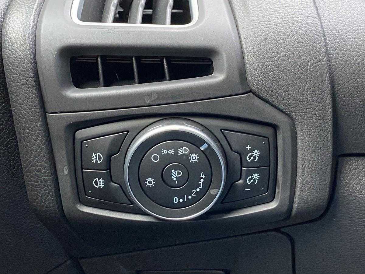 ford-focus-sw-2016-gasolina-998cc