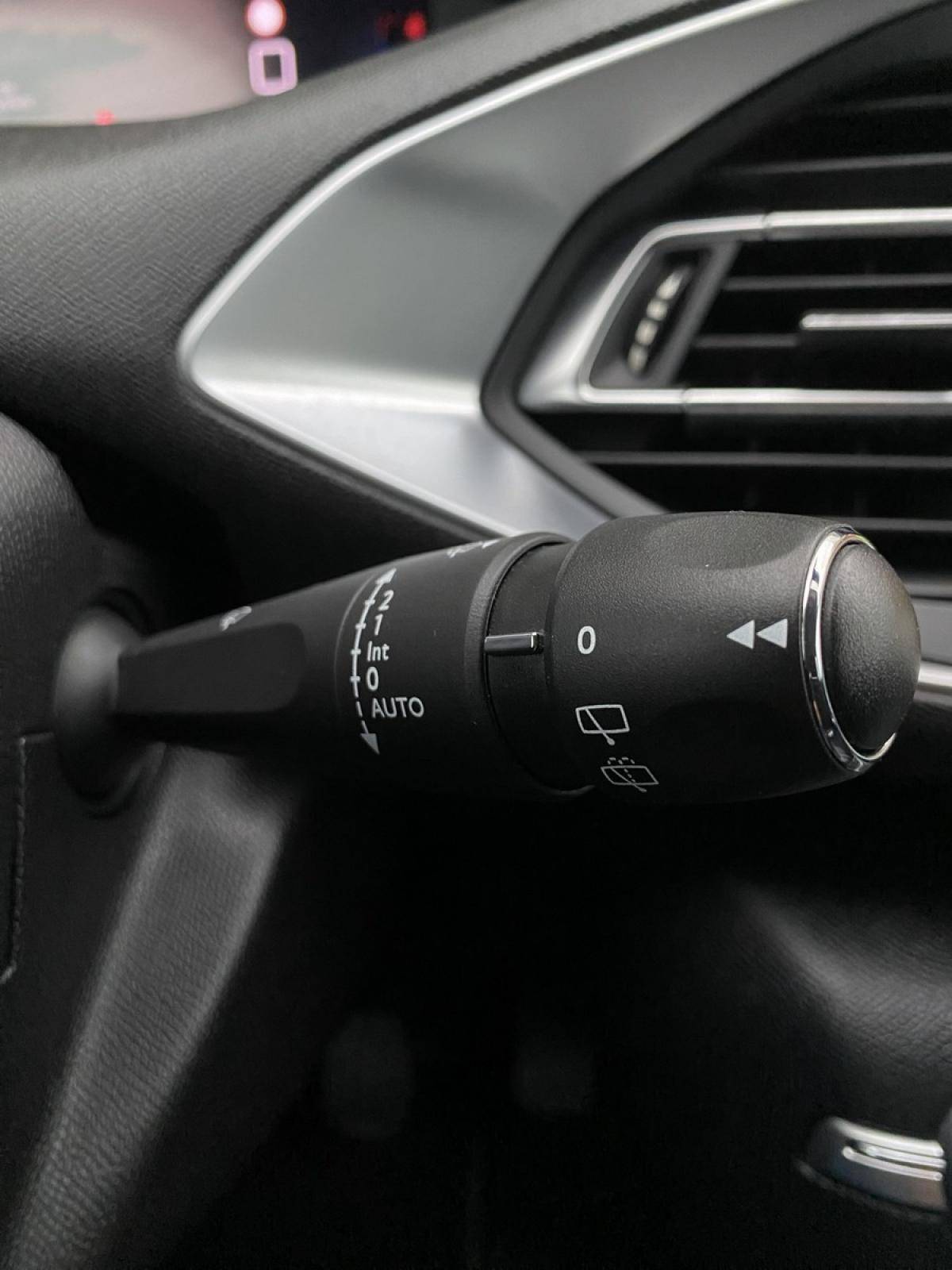 peugeot-308-sw-2021-diesel-1499cc
