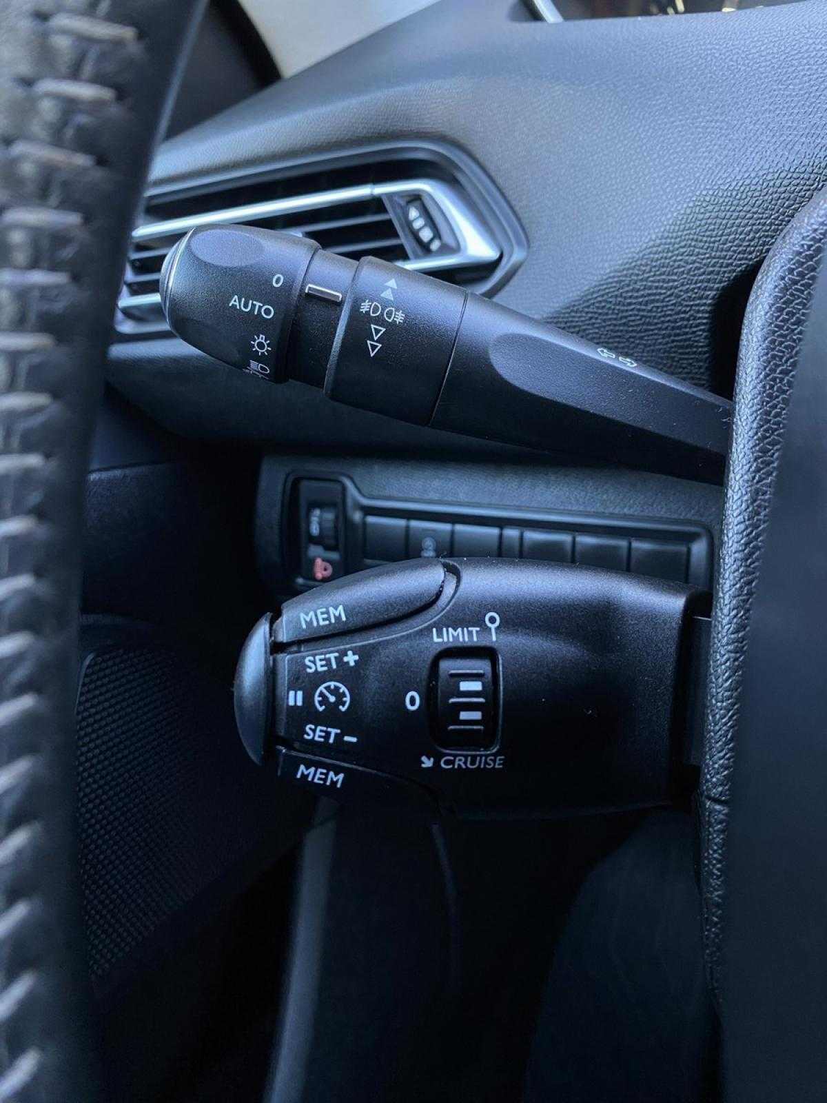 peugeot-308-sw-2020-diesel-1499cc