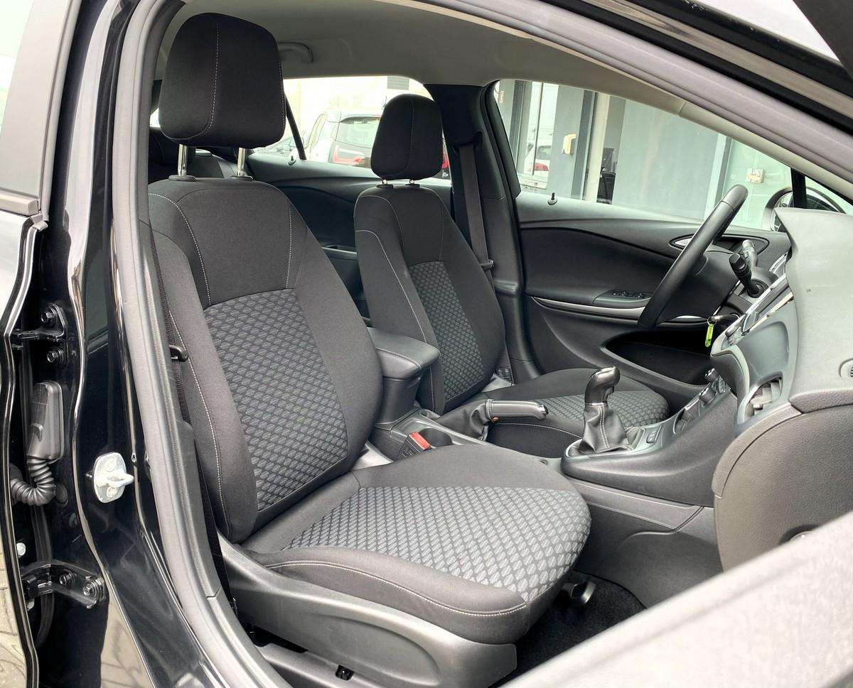 opel-astra-sport-tourer-2019-diesel-1598cc