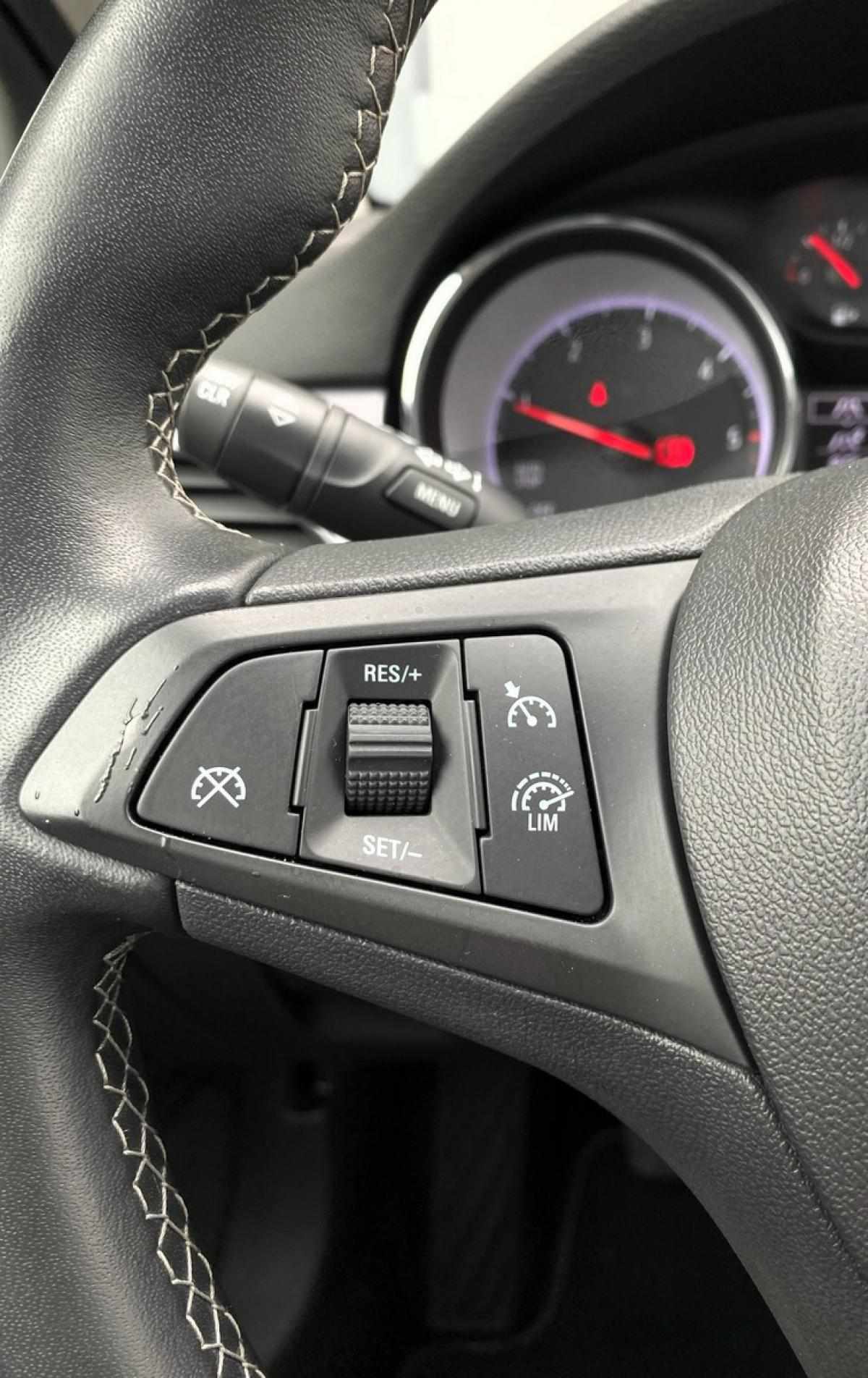 opel-astra-sport-tourer-2019-diesel-1598cc