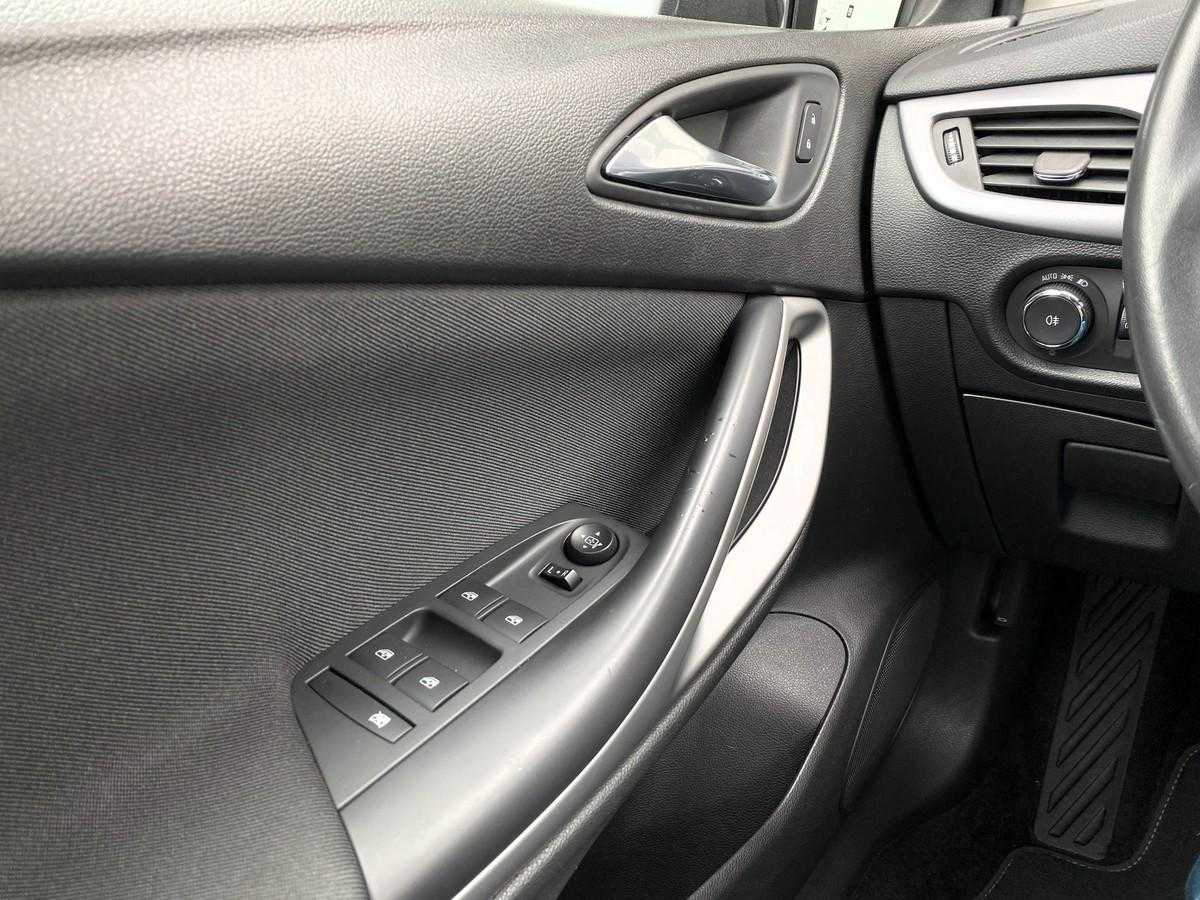 opel-astra-sport-tourer-2019-diesel-1598cc