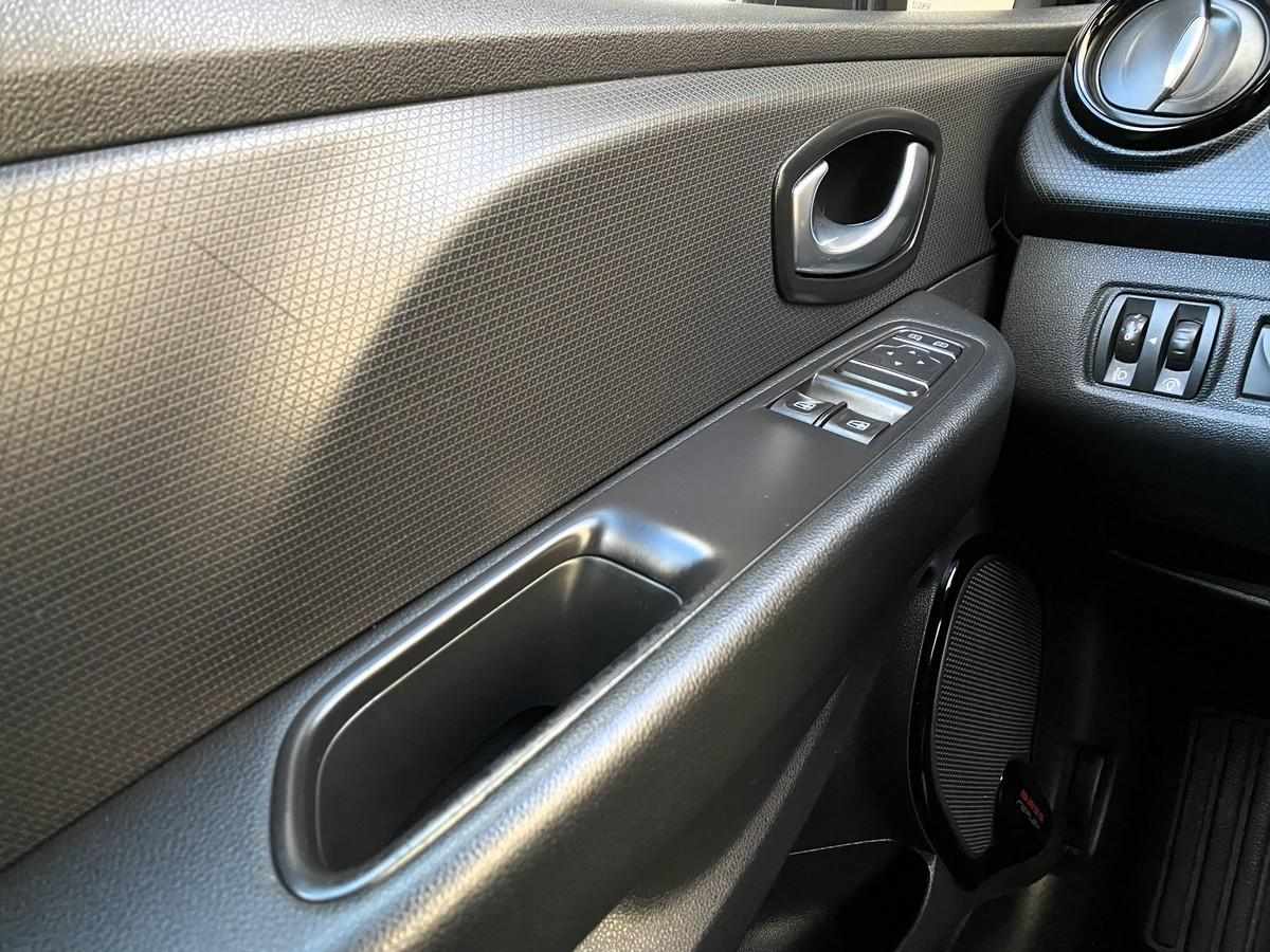 renault-clio-sport-tourer-2019-diesel-1461cc