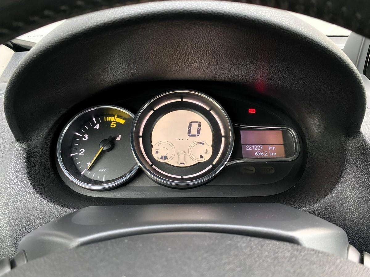 renault-megane-sport-tourer-2015-diesel-1461cc