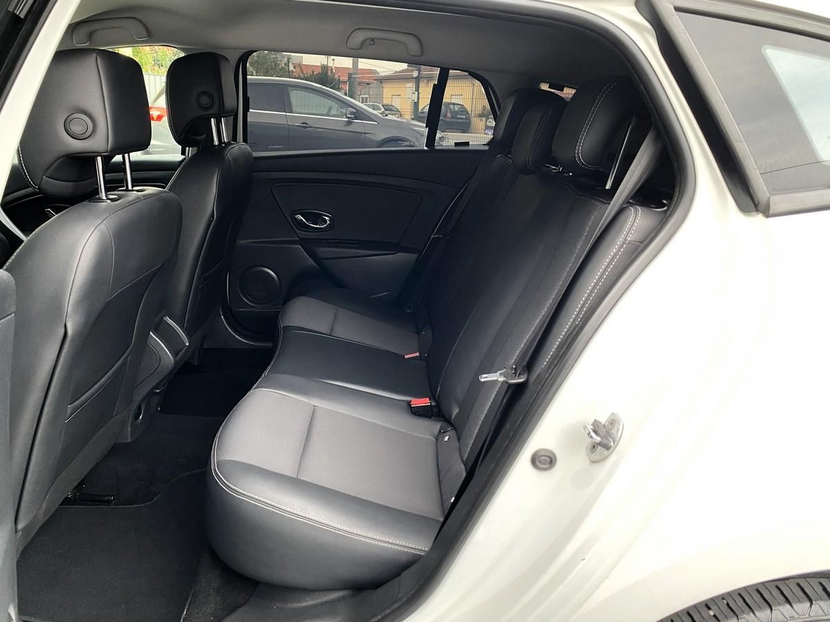 renault-megane-sport-tourer-2015-diesel-1461cc