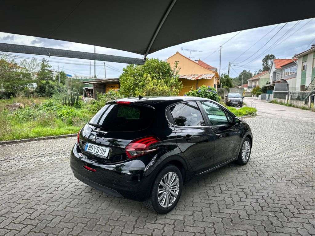 peugeot-208-2018-diesel-1499cc