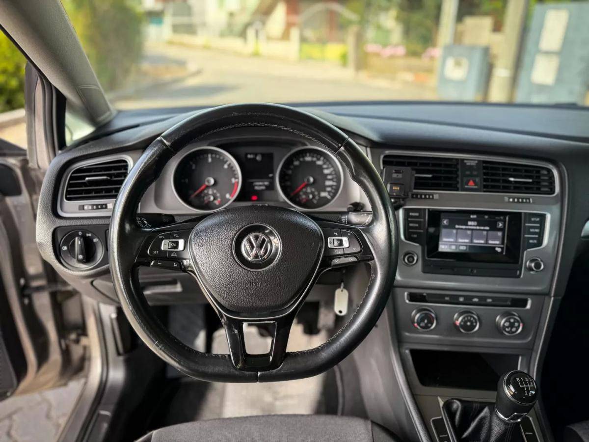 volkswagen-golf-2015-diesel-1598cc