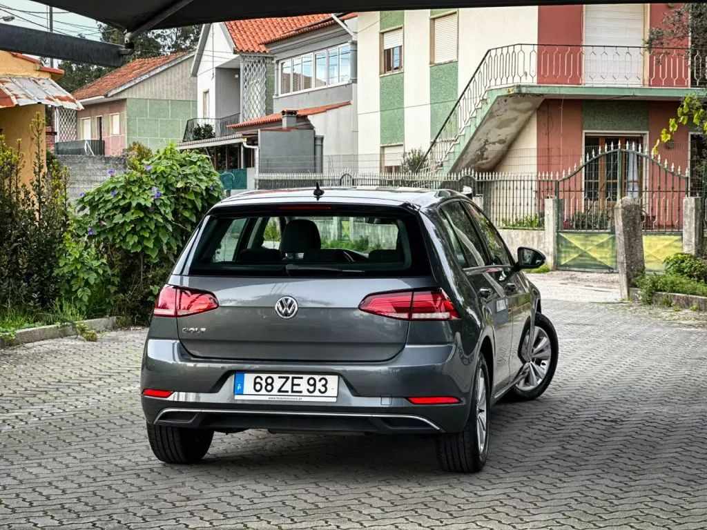volkswagen-golf-2019-diesel-1598cc
