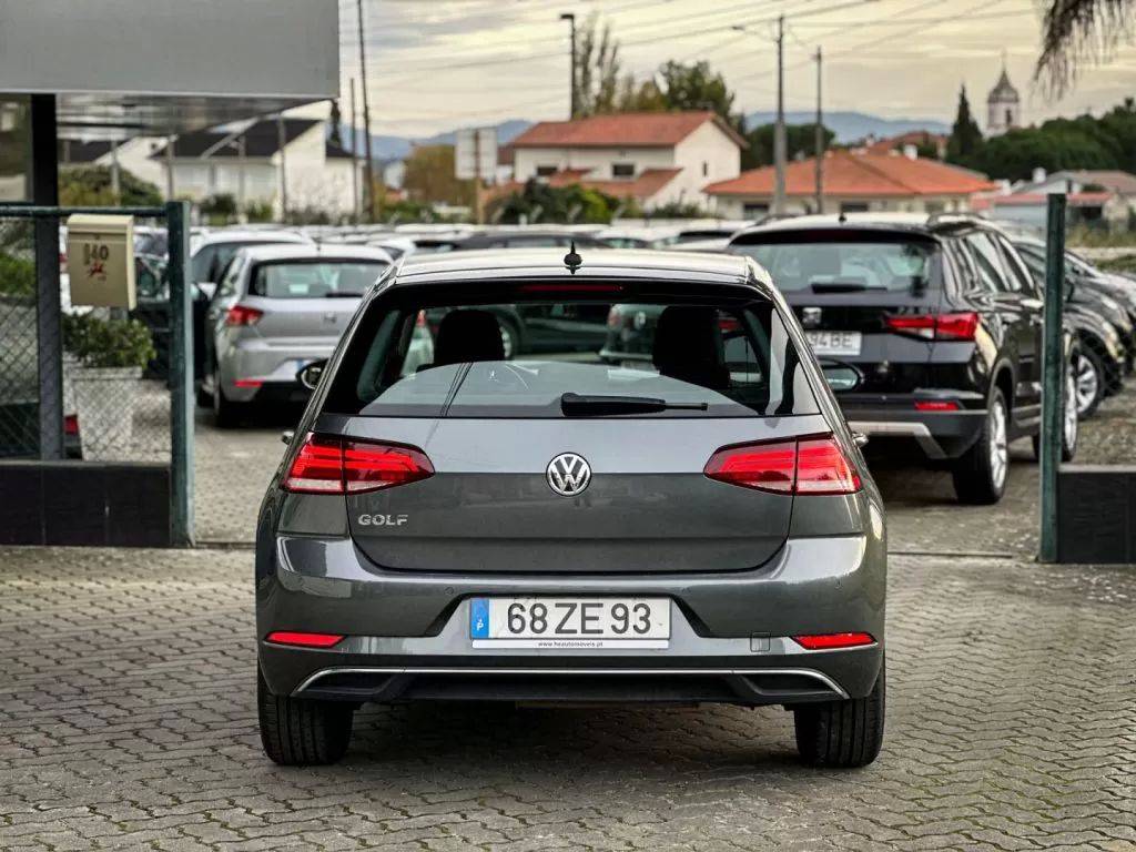 volkswagen-golf-2019-diesel-1598cc