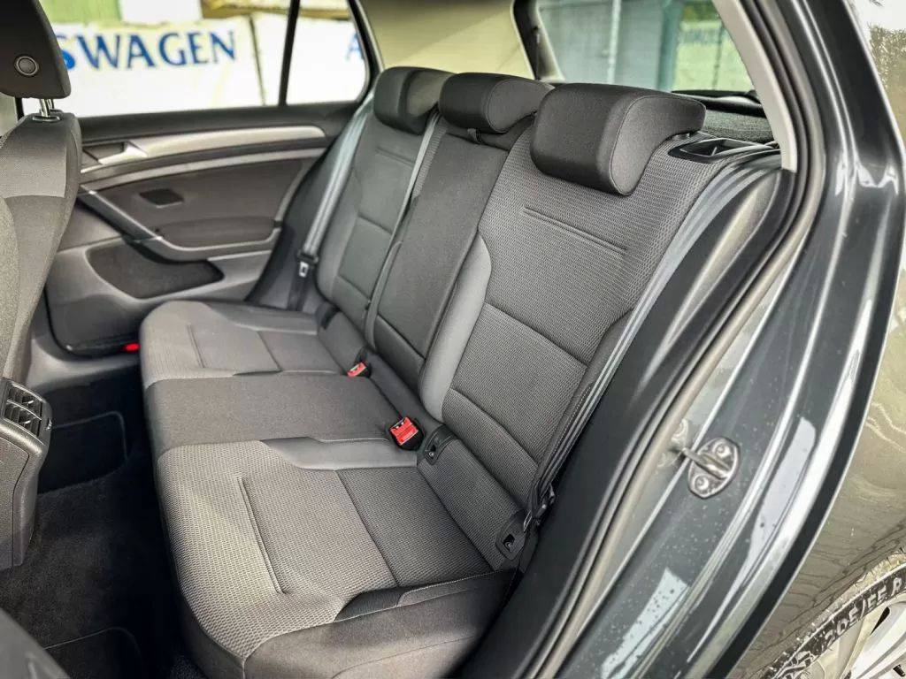volkswagen-golf-2019-diesel-1598cc