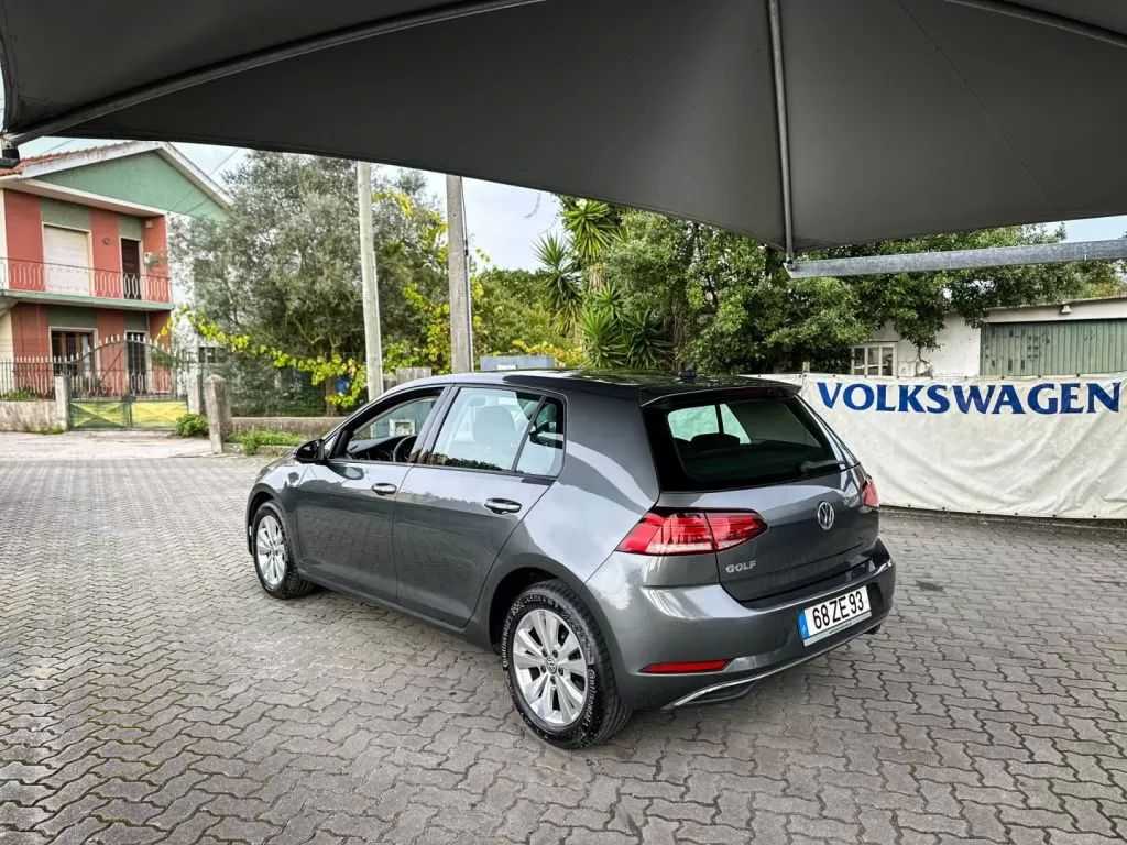 volkswagen-golf-2019-diesel-1598cc