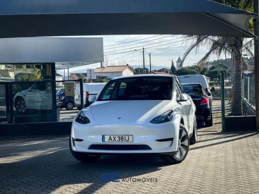 tesla-model-y-2023-eletrico-200cc