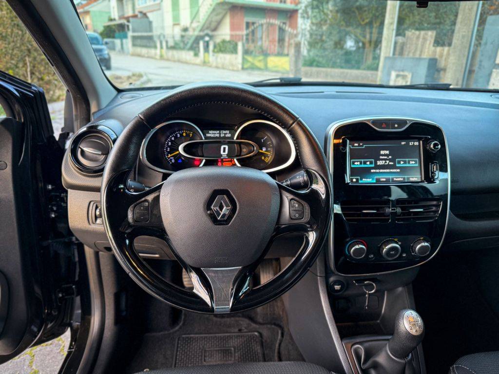 renault-clio-2015-gasolina-898cc