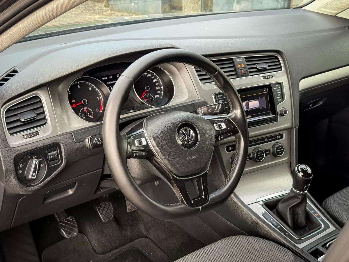 volkswagen-golf-variant-2014-diesel-1598cc