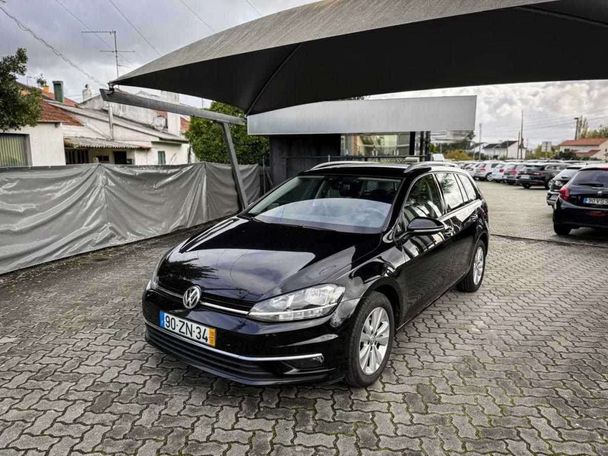 volkswagen-golf-variant-2019-diesel-1598cc