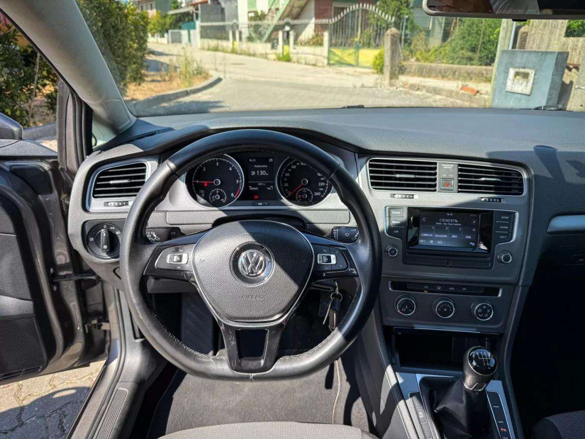volkswagen-golf-variant-2014-diesel-1598cc