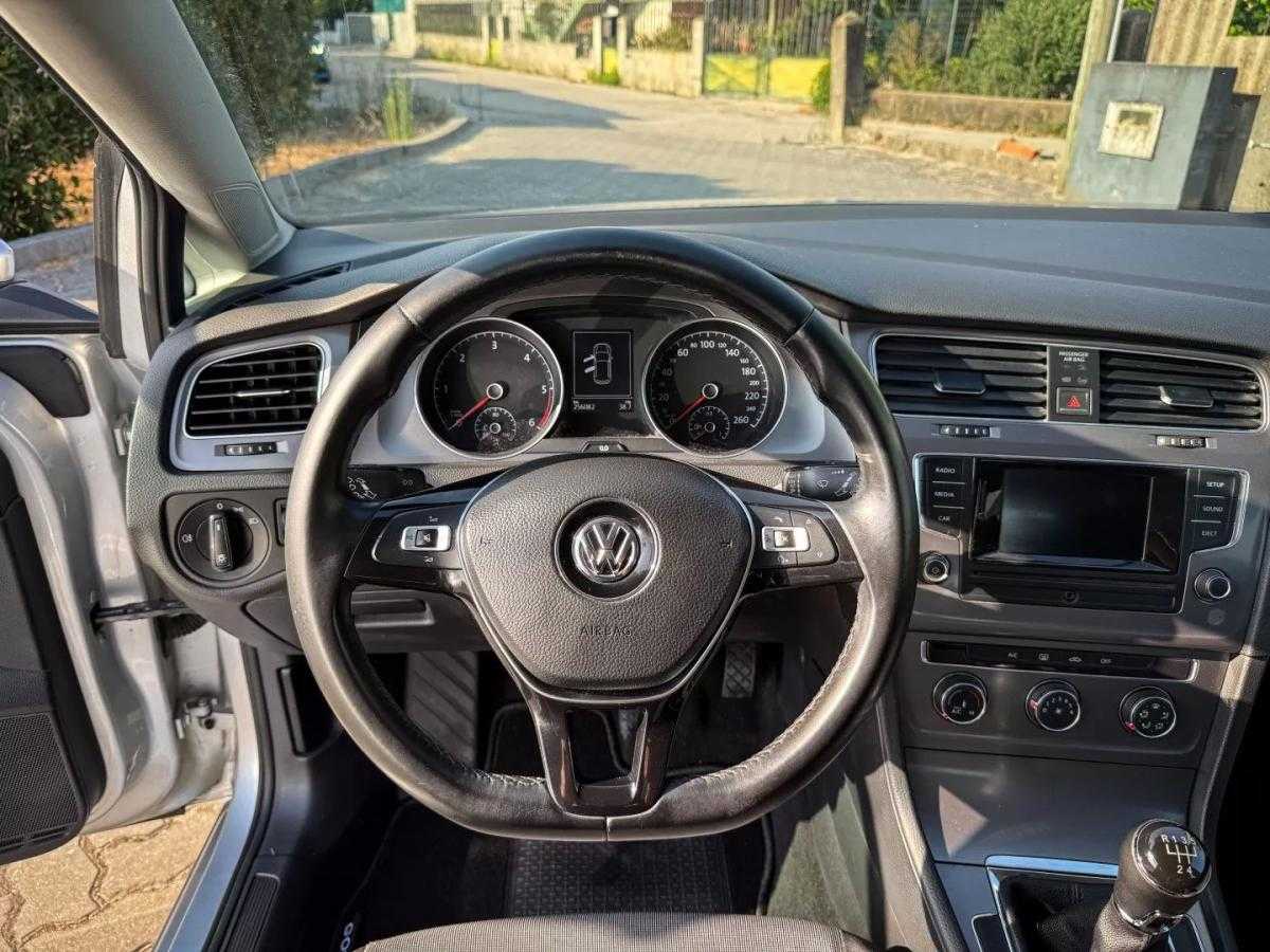 volkswagen-golf-2013-diesel-1598cc
