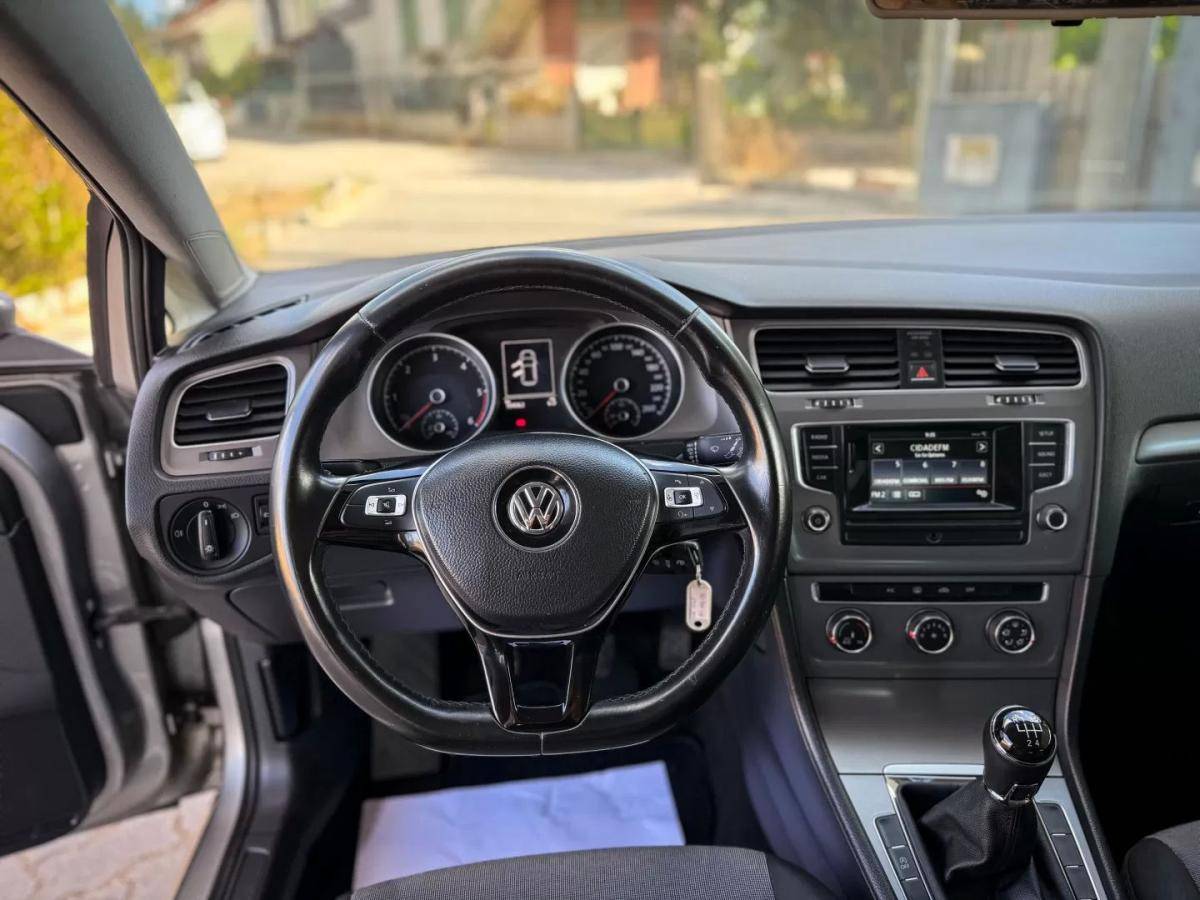 volkswagen-golf-2013-diesel-1598cc