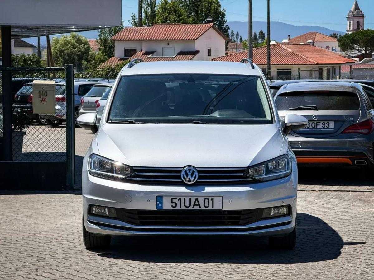 volkswagen-touran-2017-diesel-1598cc