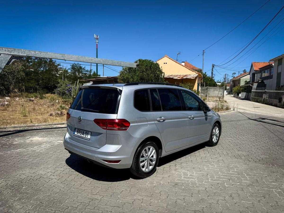volkswagen-touran-2017-diesel-1598cc