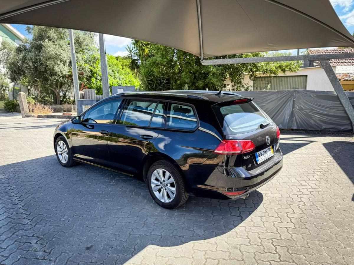 volkswagen-golf-variant-2015-diesel-1598cc